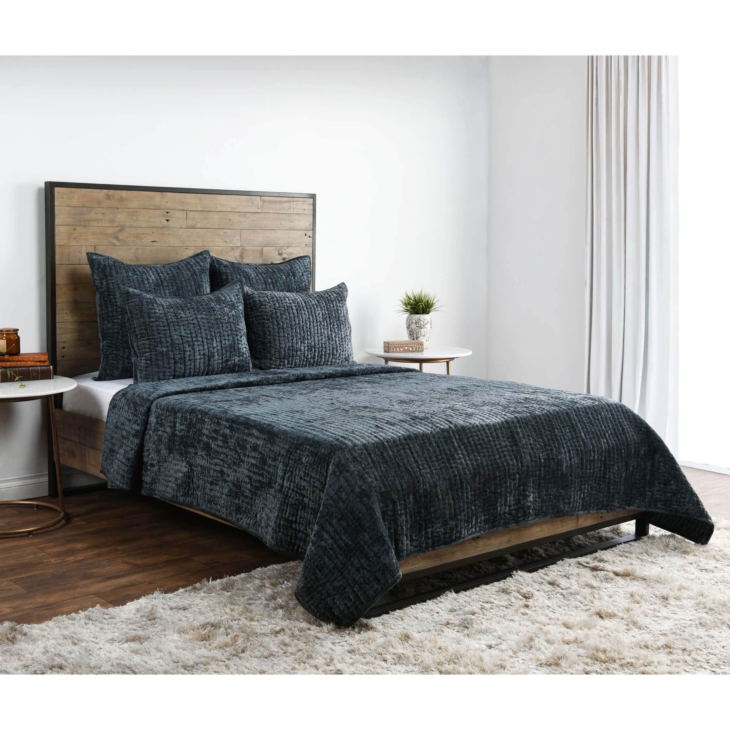 Bari Velvet Quilt, Bay Green
