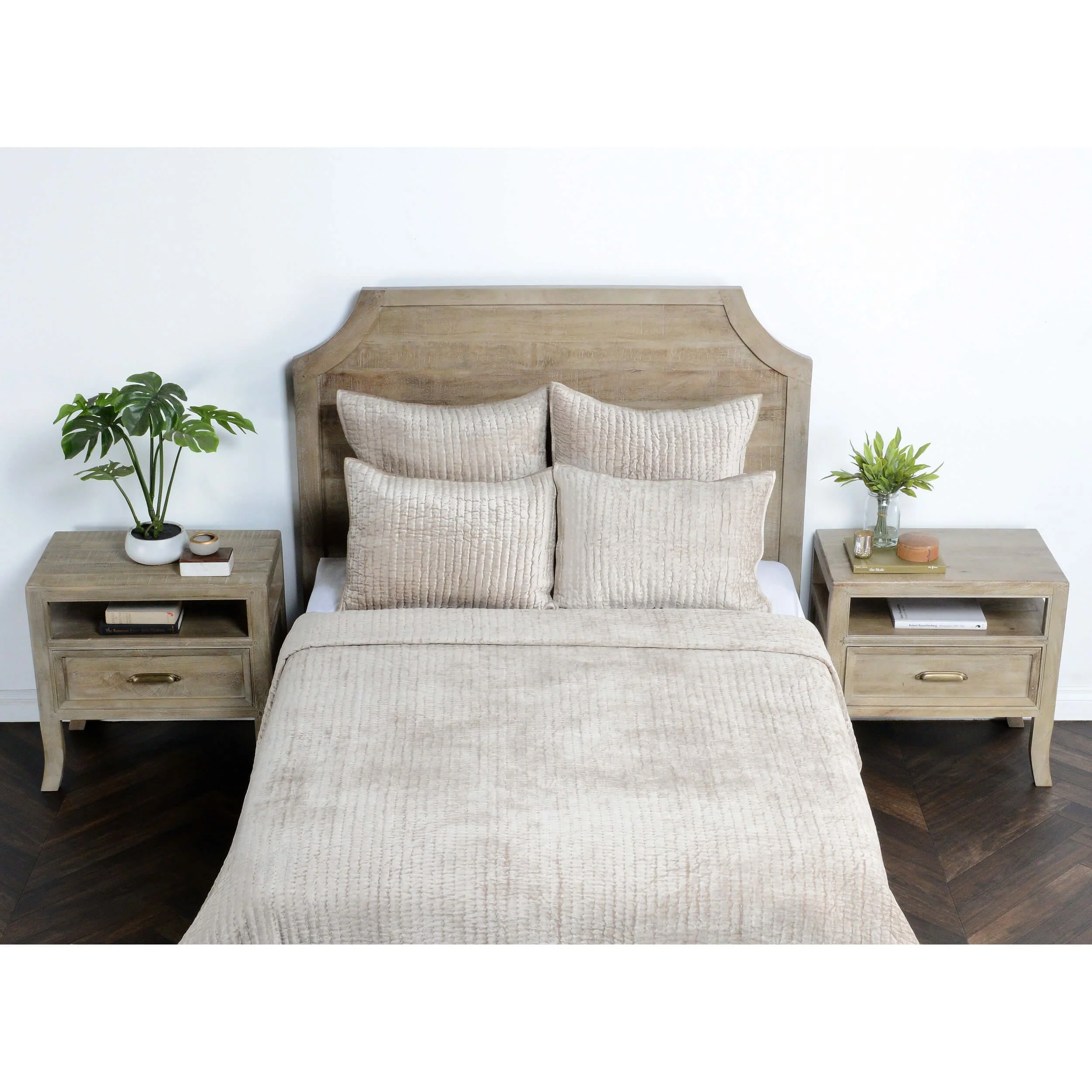 Bari Velvet Quilt, Pebble