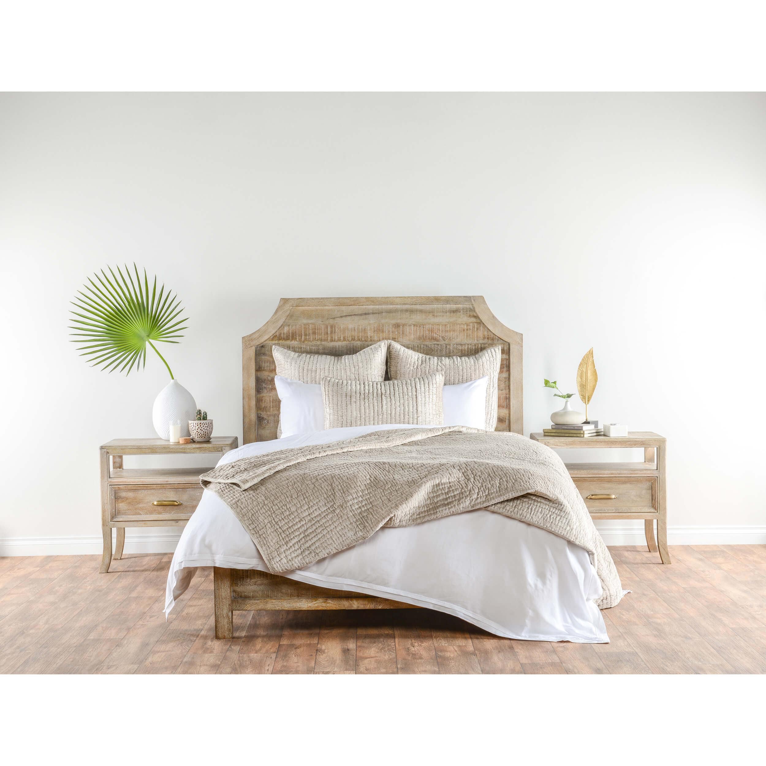 Bari Velvet Quilt, Pebble - Image 3