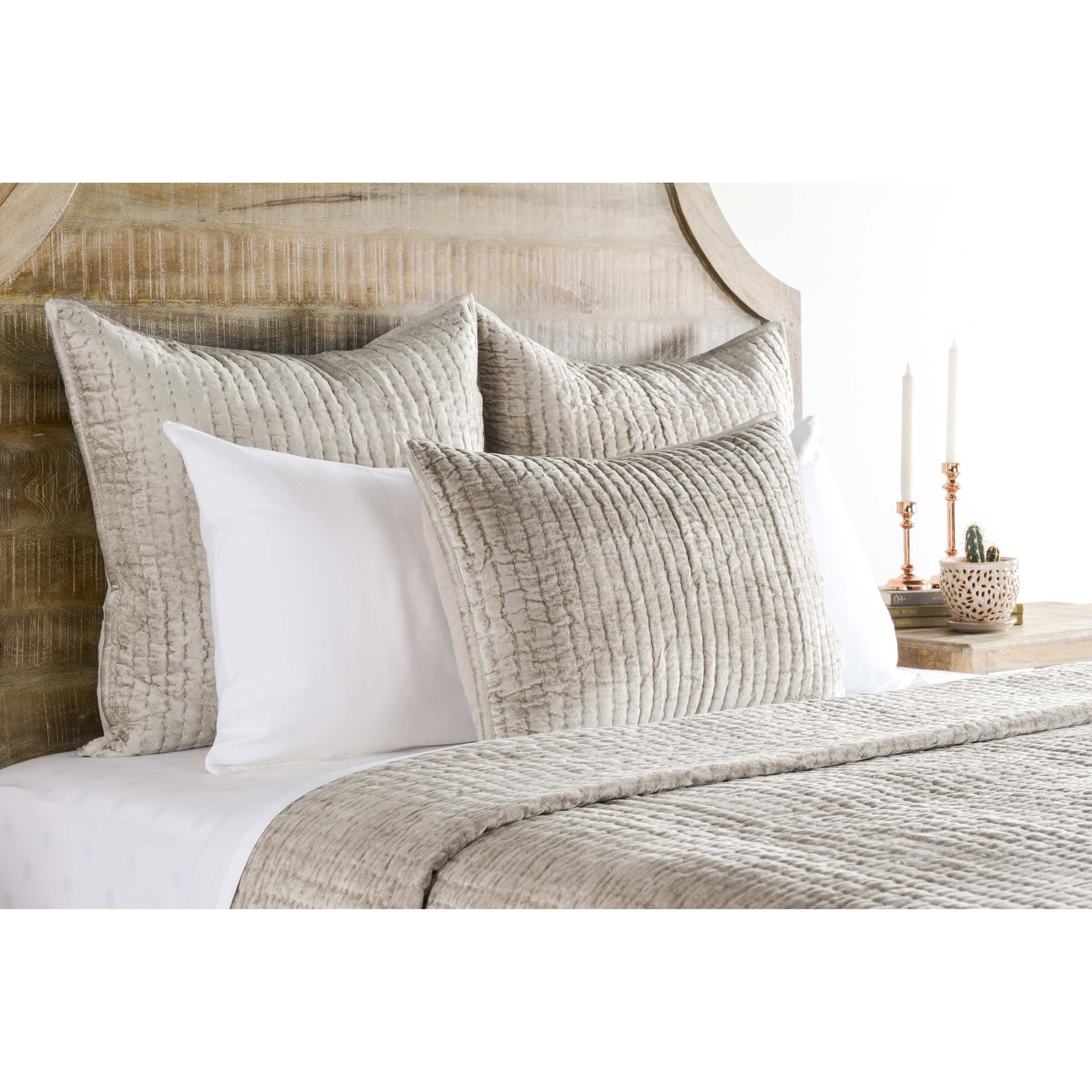 Bari Velvet Quilt, Pebble - Image 5