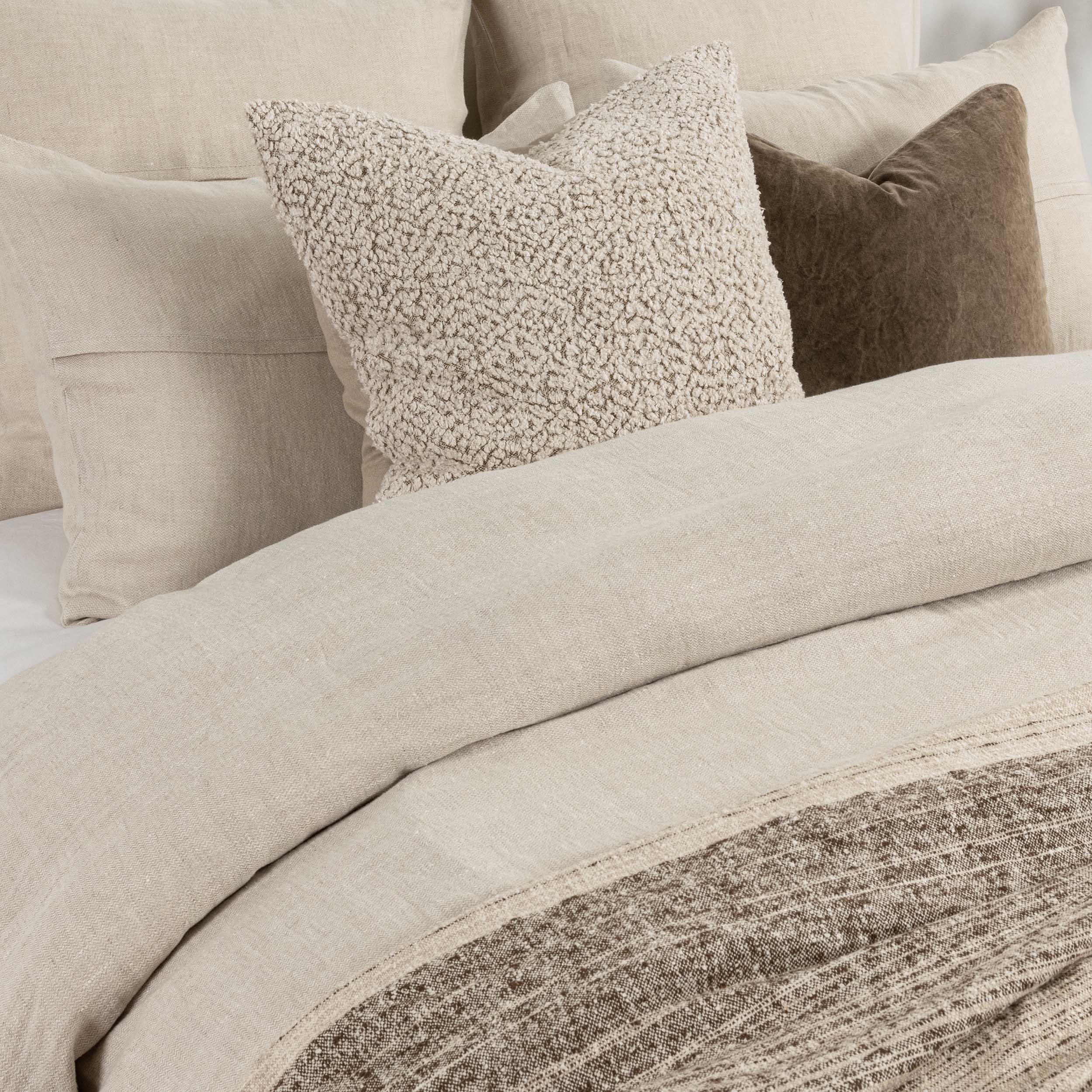 Beaumont Duvet, Linen - Image 3
