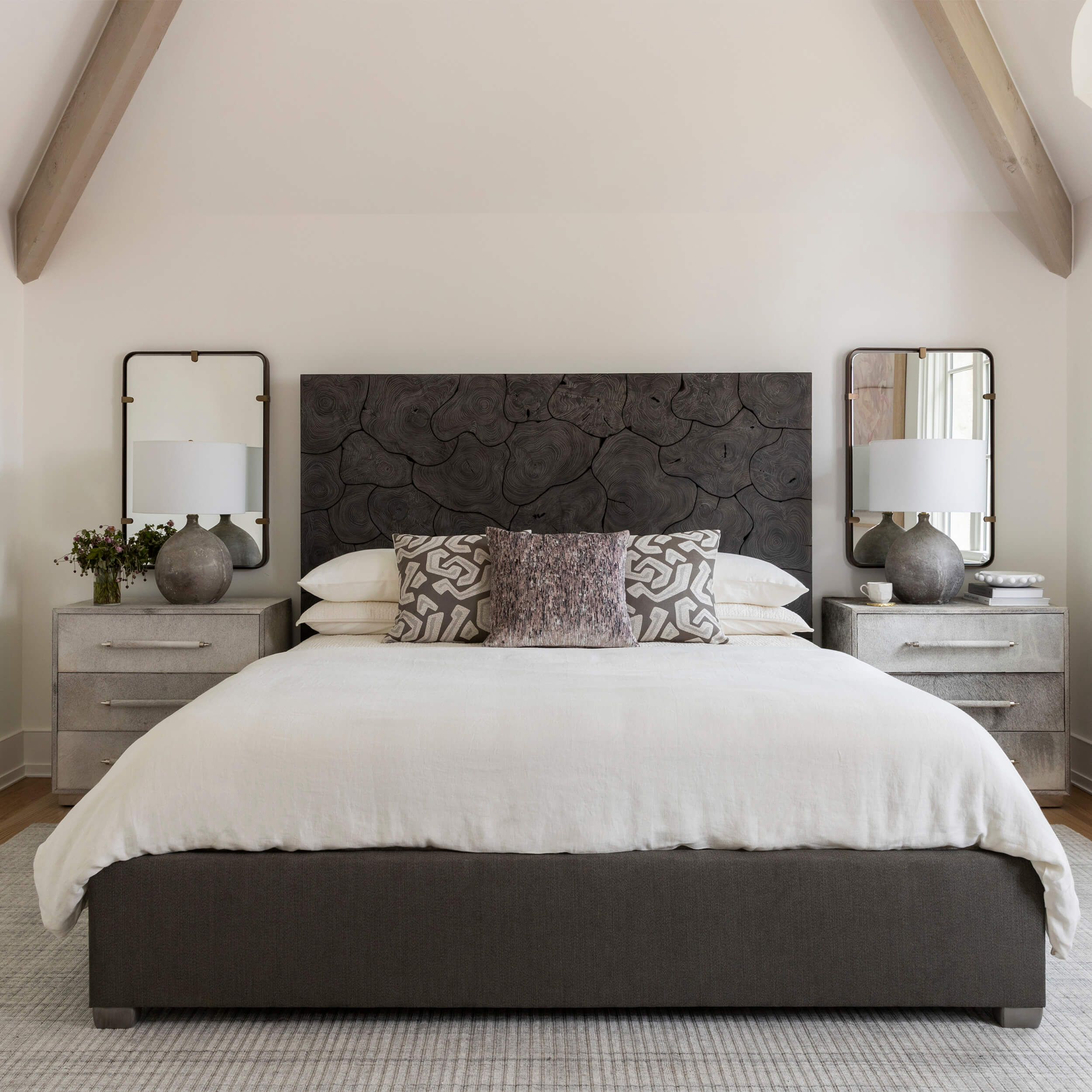 Calavaras King Bed - Image 3