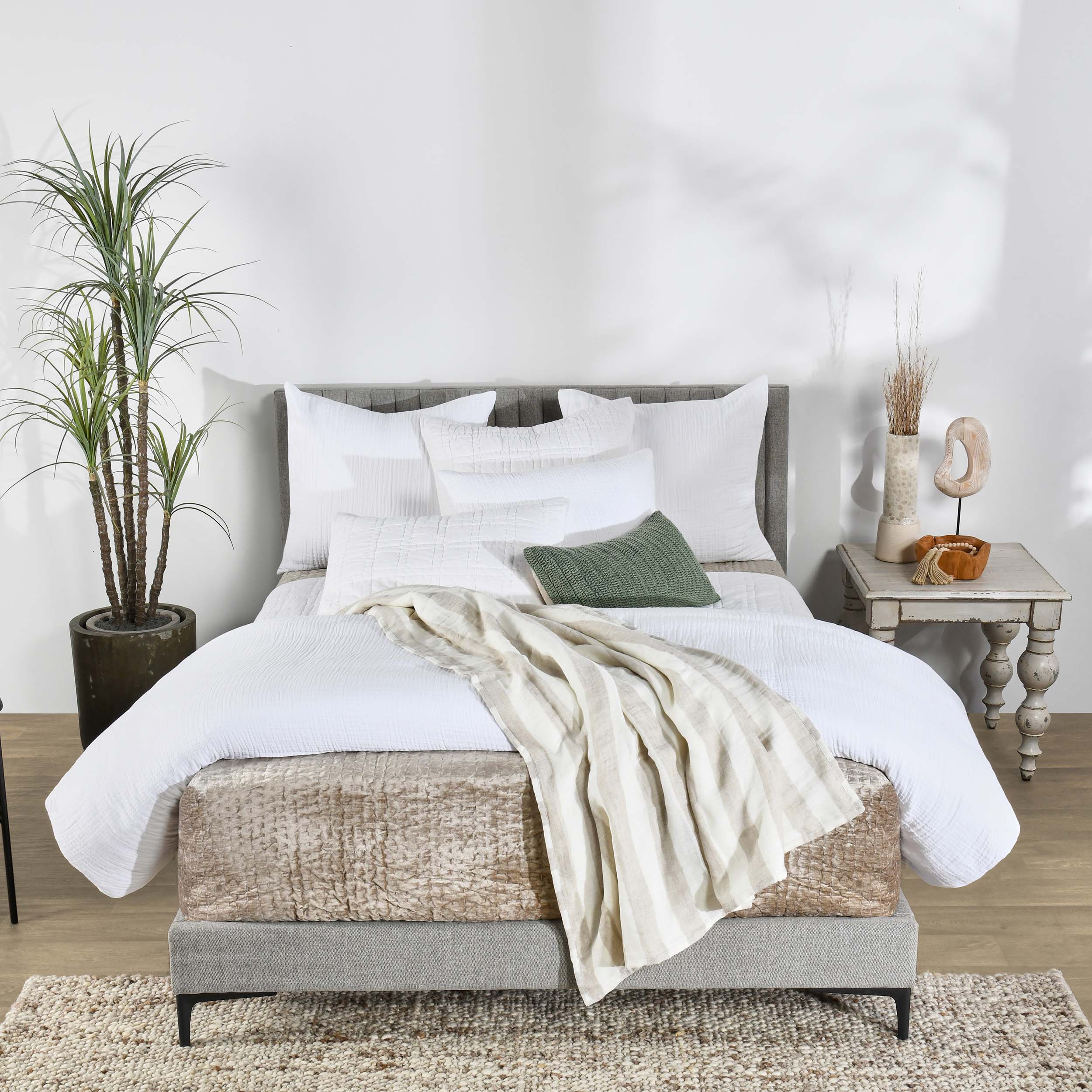 Cardiff Duvet, White - Image 2