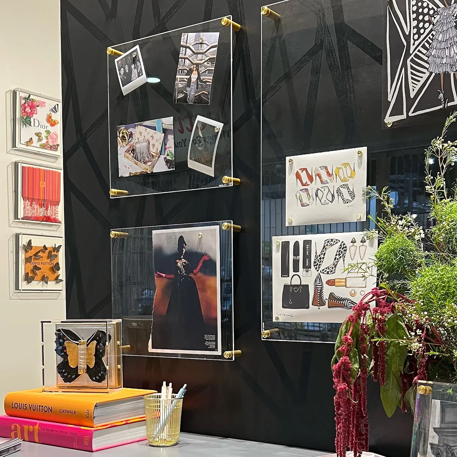 Easy Change Memo Board + Magnets - Image 27