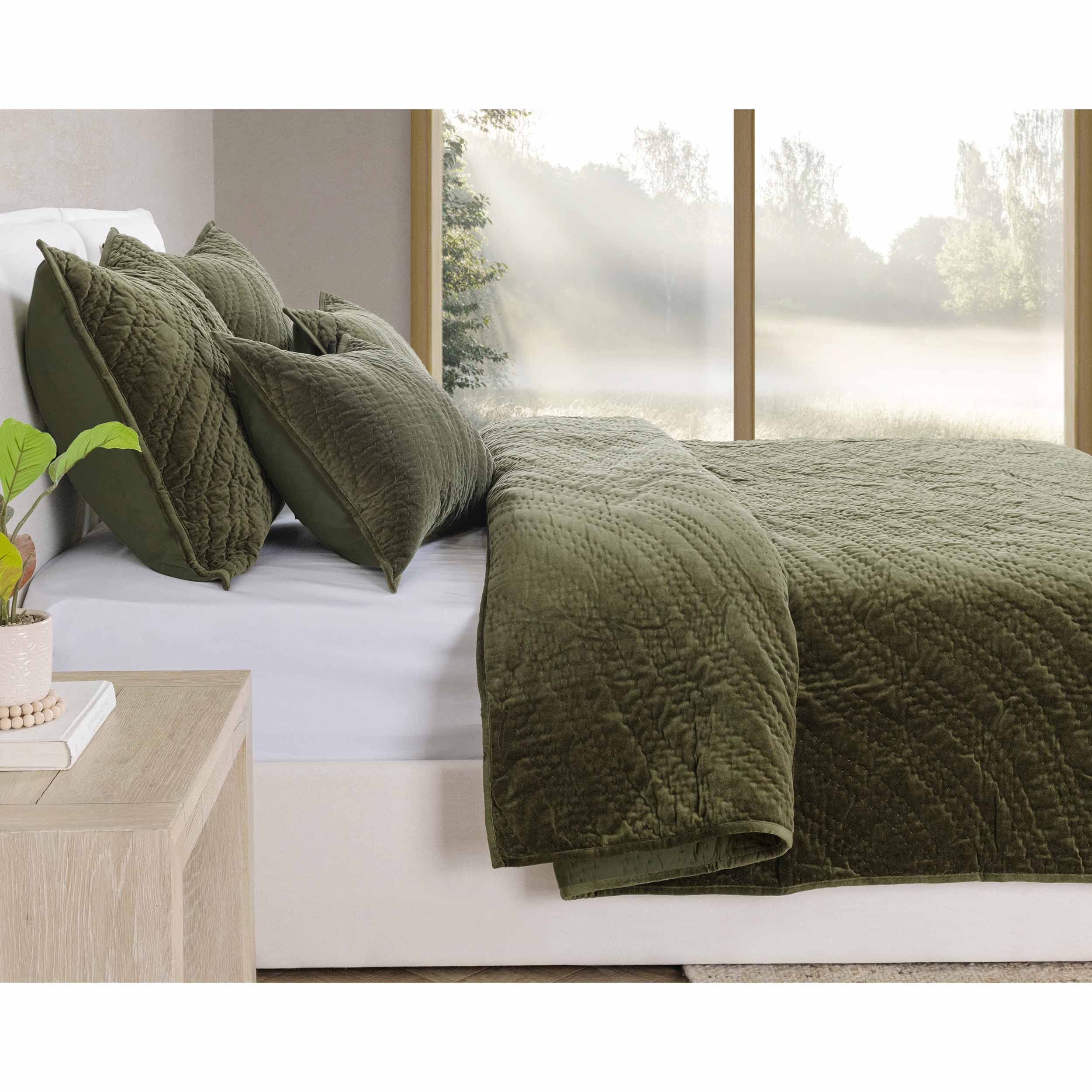 Elms Quilt, Loden Green - Image 4