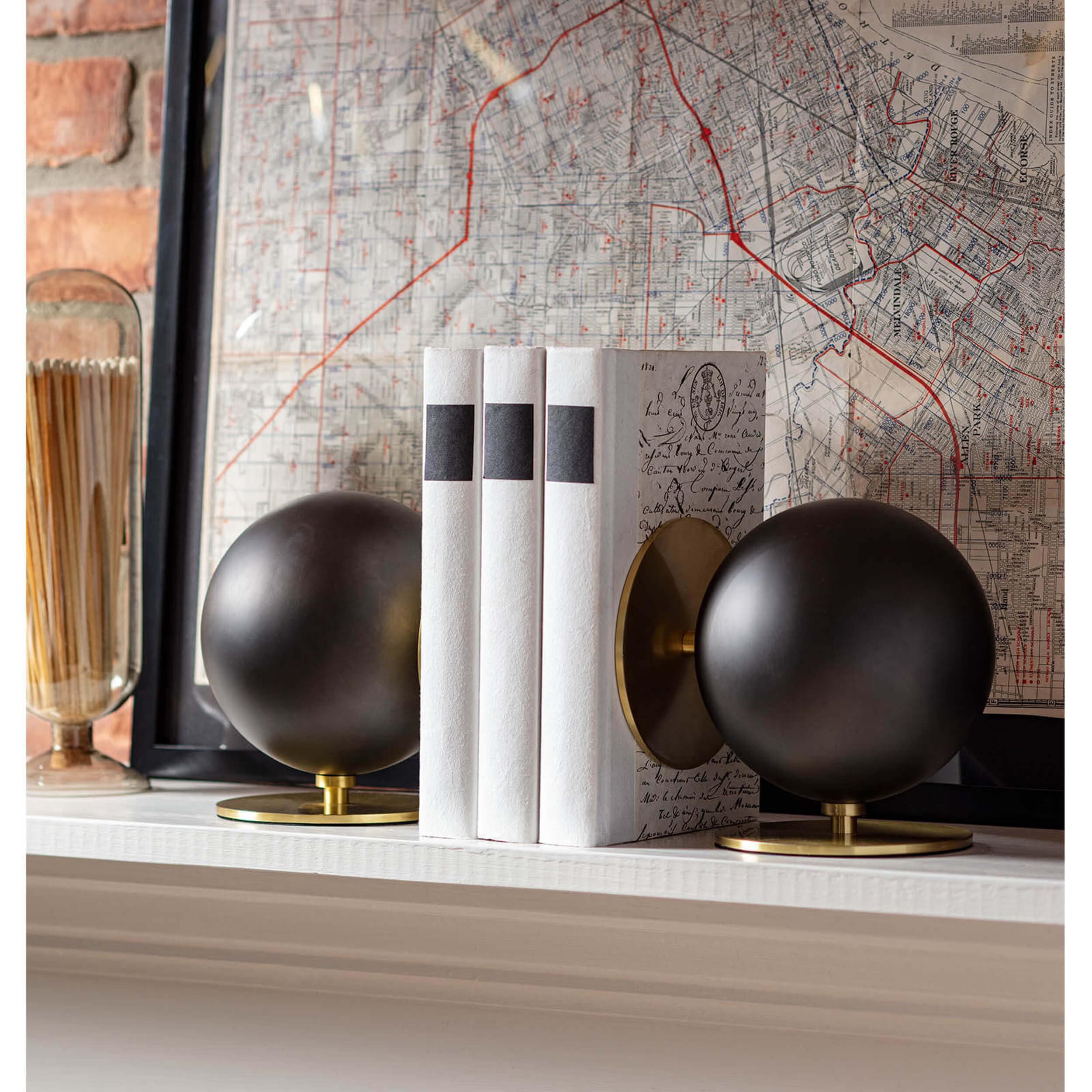 Grant Bookends, Black - Image 5