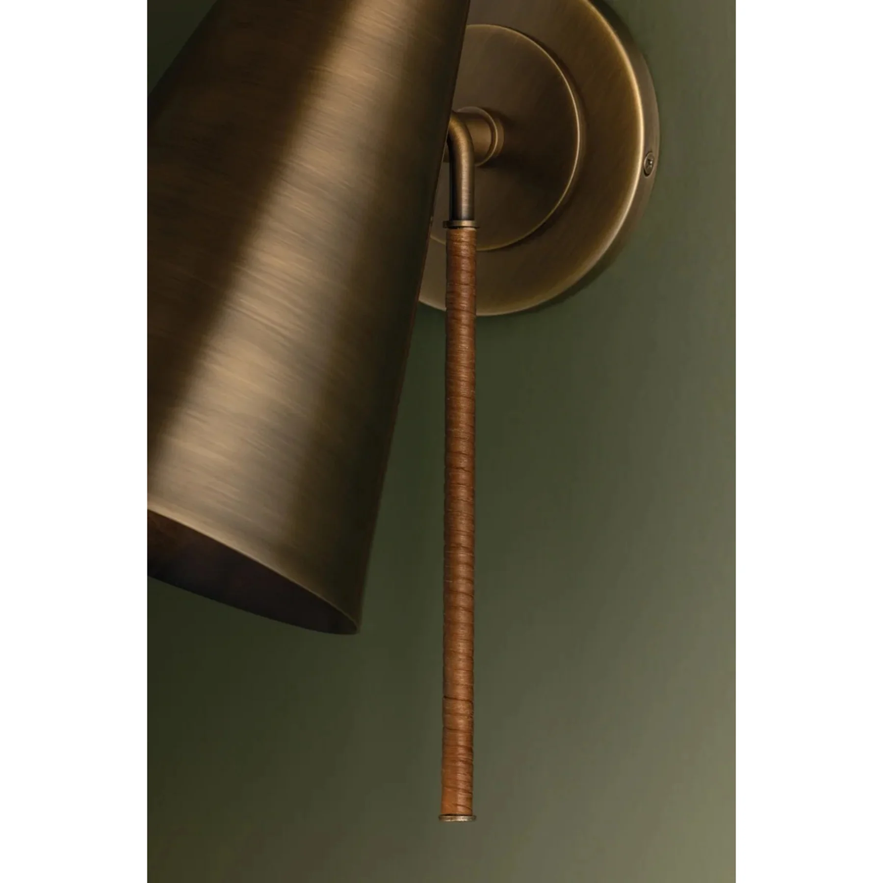 Kobe Wall Sconce, Patina Brass - Image 6