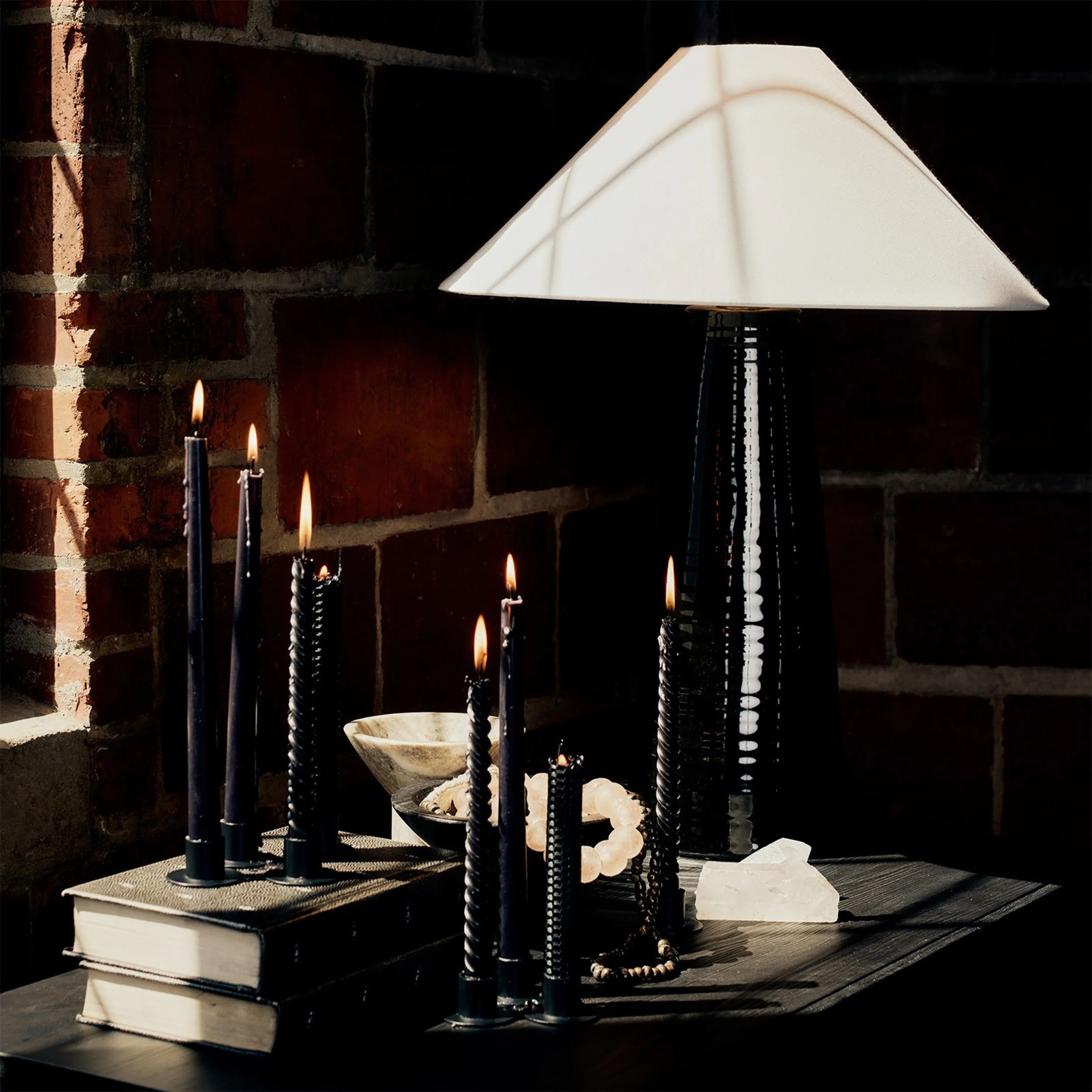 Koda Ceramic Table Lamp, Black - Image 3