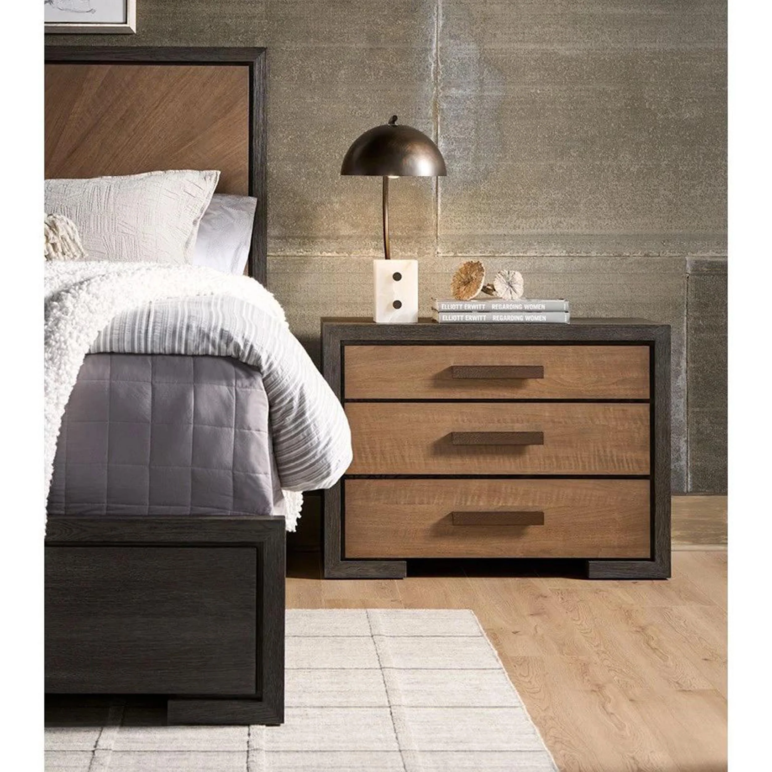 Modern Bachelors Chest, Veil - Image 5