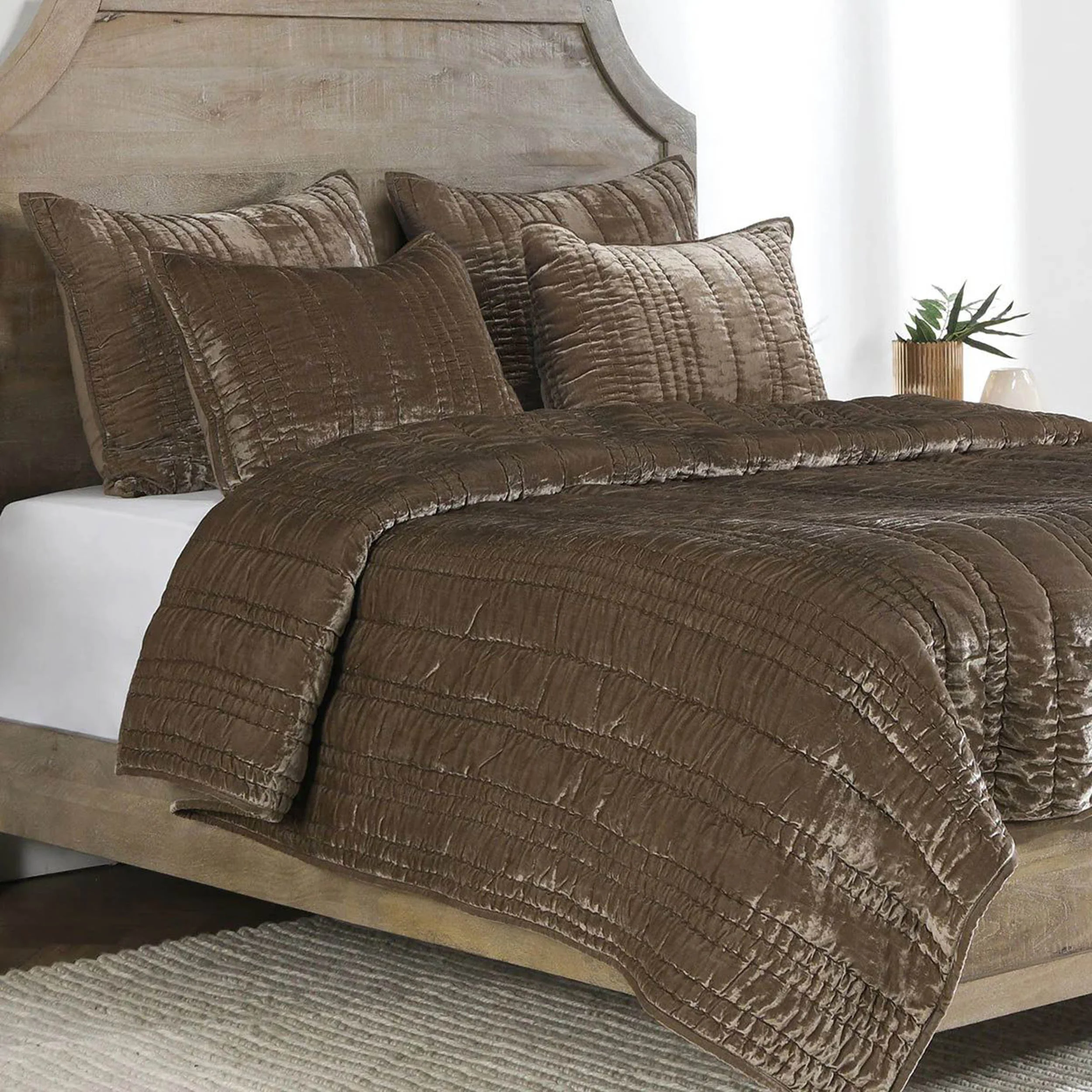Seville Quilt, Desert Taupe