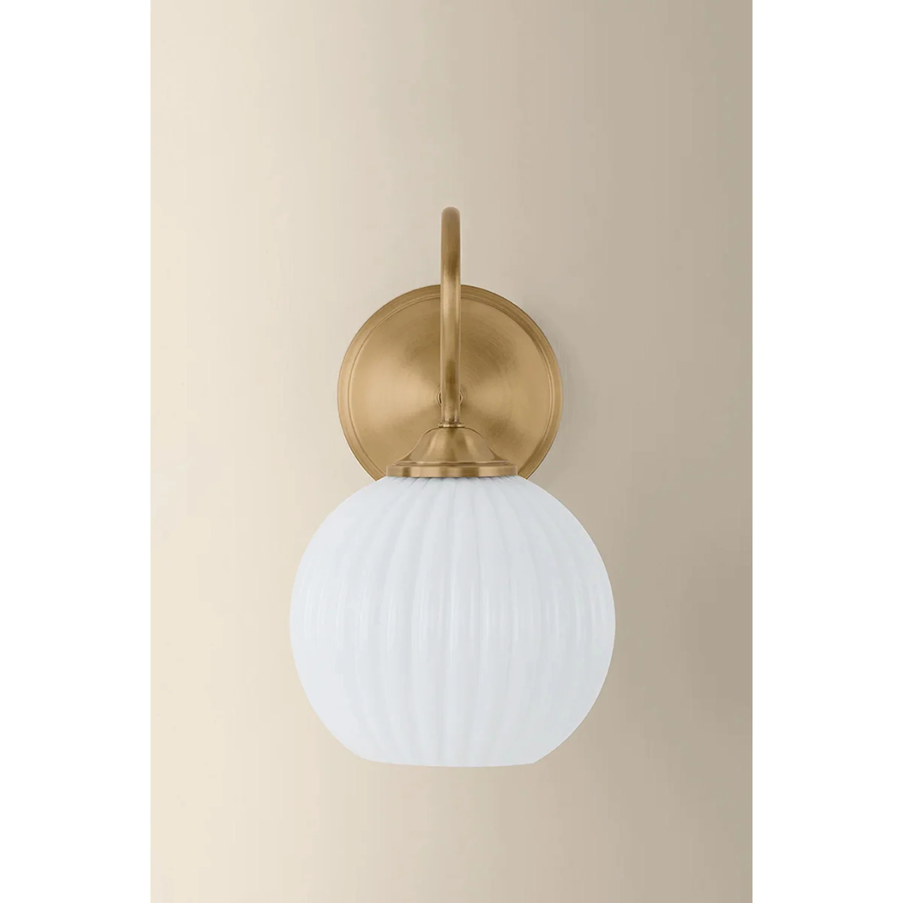 Vida Wall Sconce, Patina Brass - Image 4