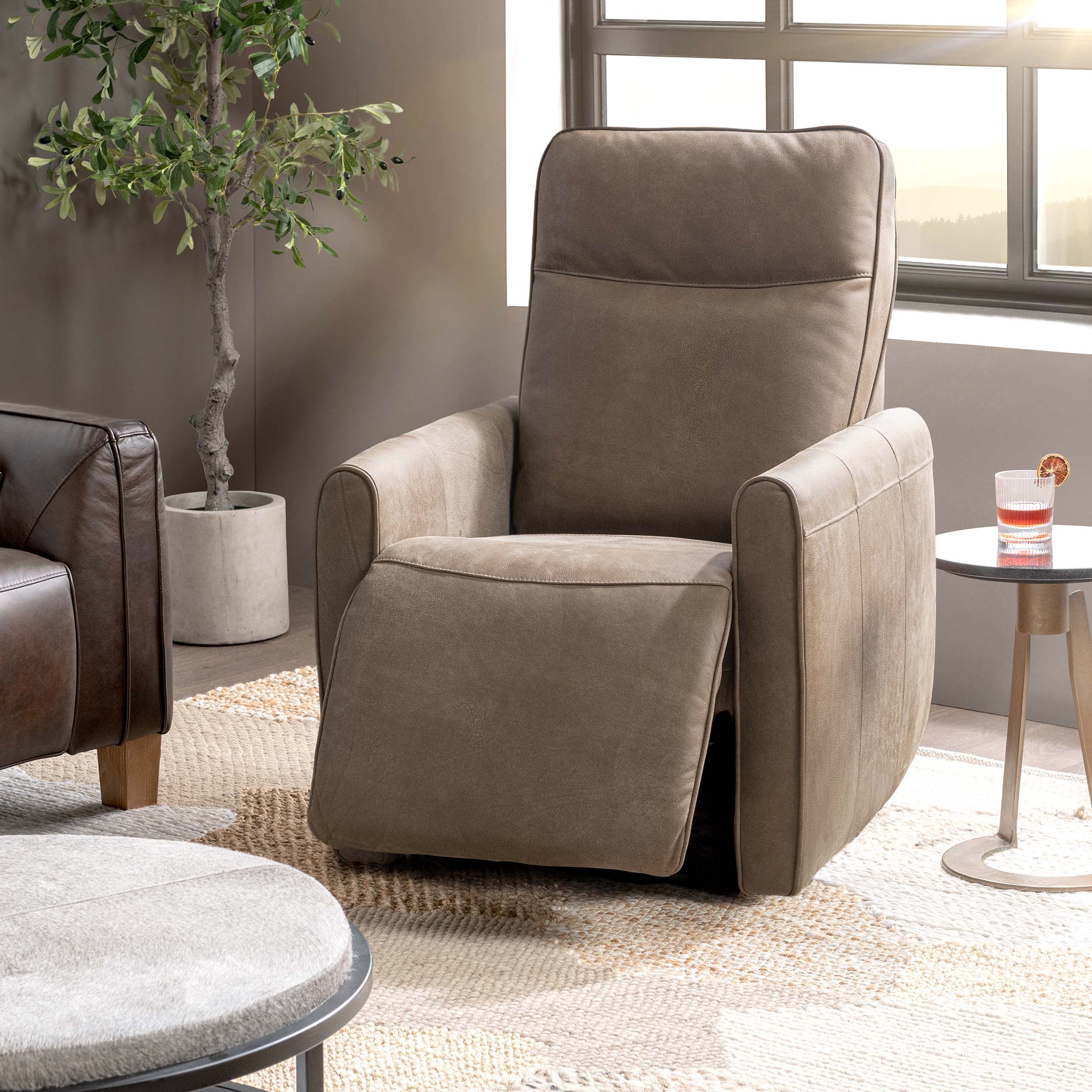 Vivica Leather Power Recliner, Dark Brown - Image 3